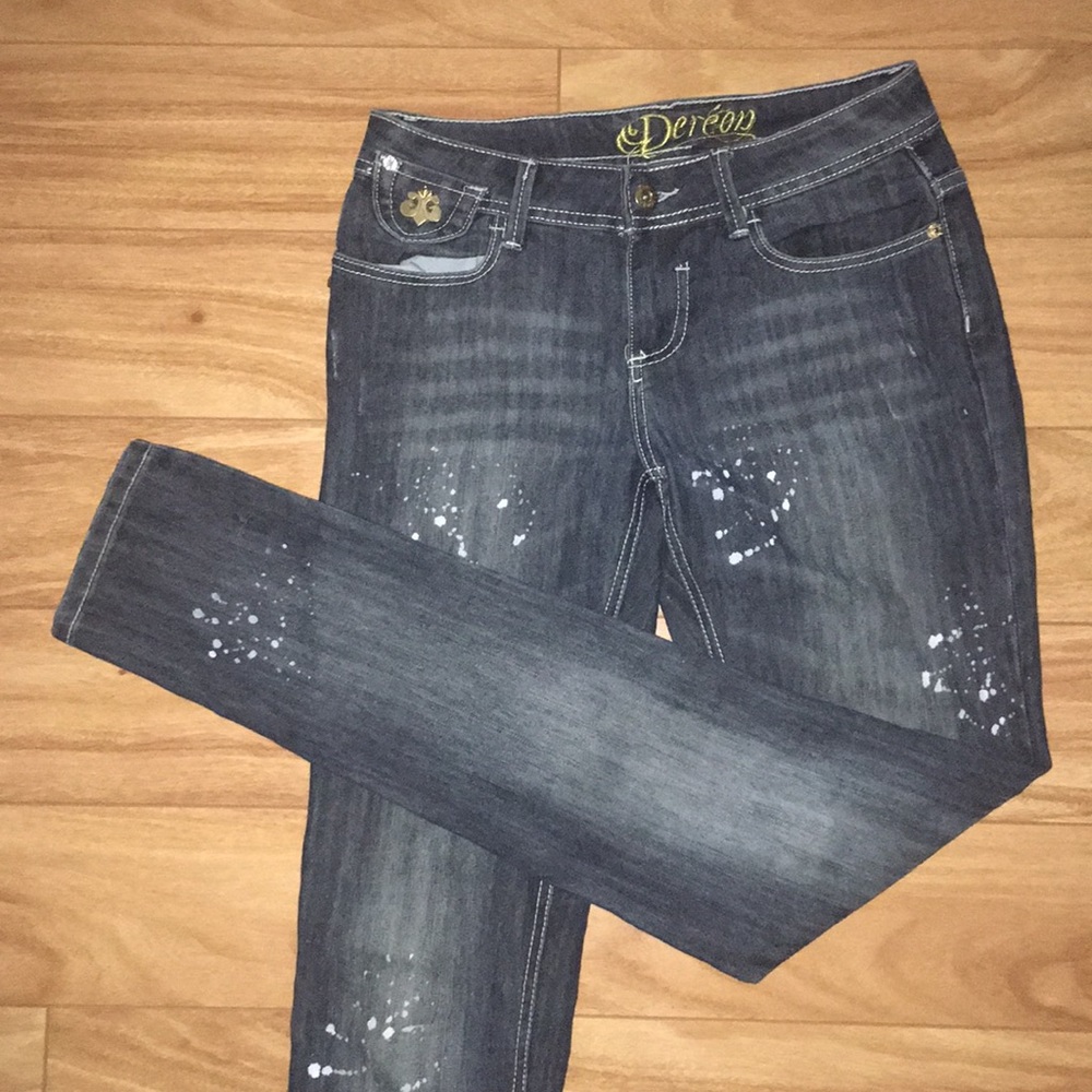 Dereon skinny jeans